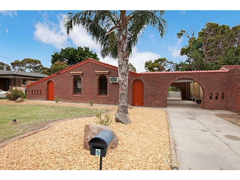 9 Abbott Avenue, Morphett Vale SA 5162