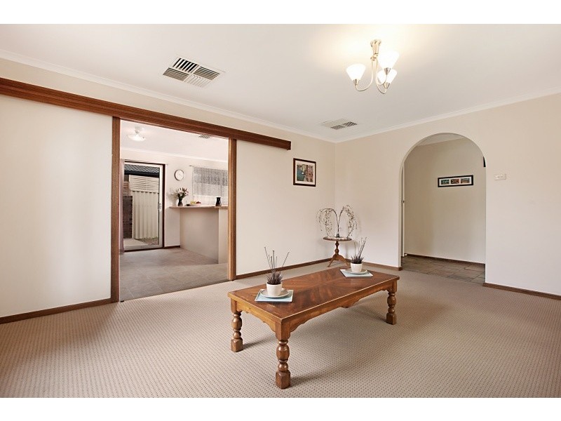 9 Abbott Avenue, Morphett Vale SA 5162