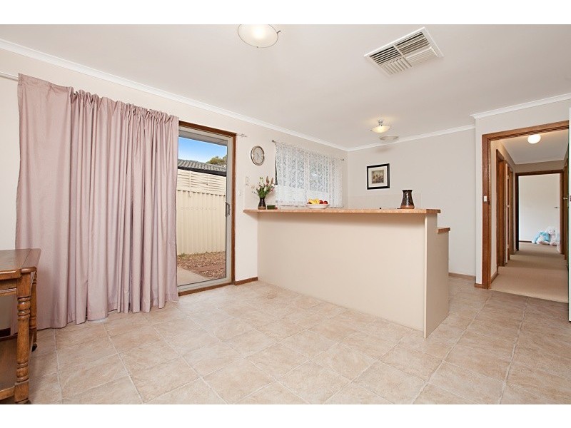 9 Abbott Avenue, Morphett Vale SA 5162