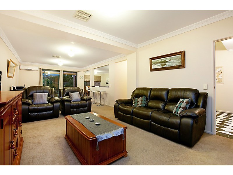 27 Walford Drive, Onkaparinga Hills SA 5163