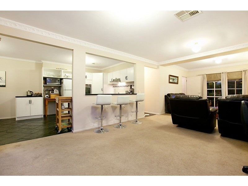 27 Walford Drive, Onkaparinga Hills SA 5163