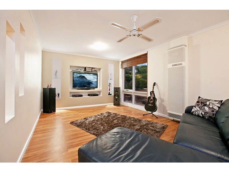 4 Insley Court, Trott Park SA 5158