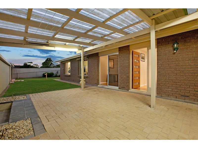 4 Insley Court, Trott Park SA 5158