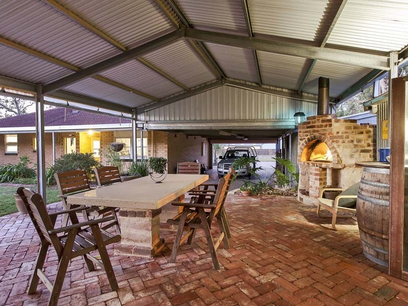 16 Main Road, Mclaren Flat SA 5171