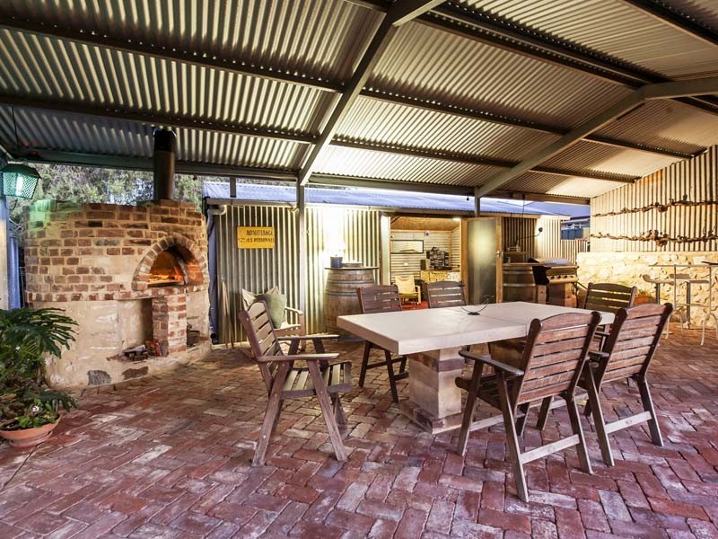 16 Main Road, Mclaren Flat SA 5171