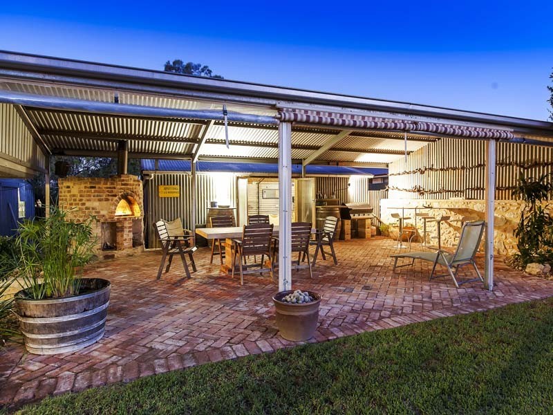 16 Main Road, Mclaren Flat SA 5171