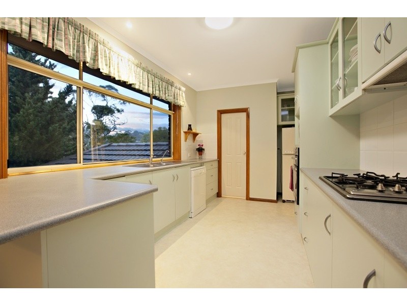 6 Rudge Close, Happy Valley SA 5159