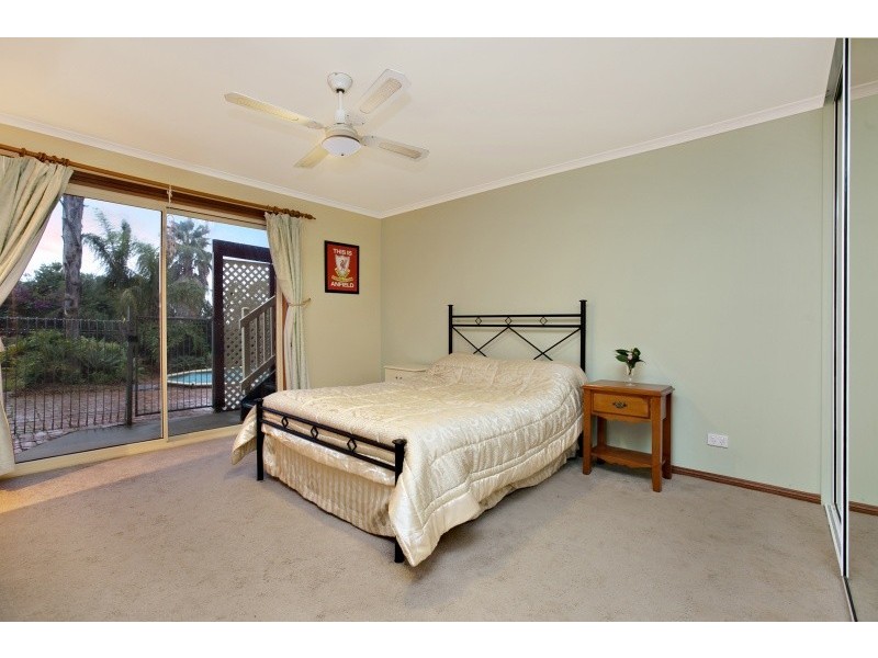 6 Rudge Close, Happy Valley SA 5159