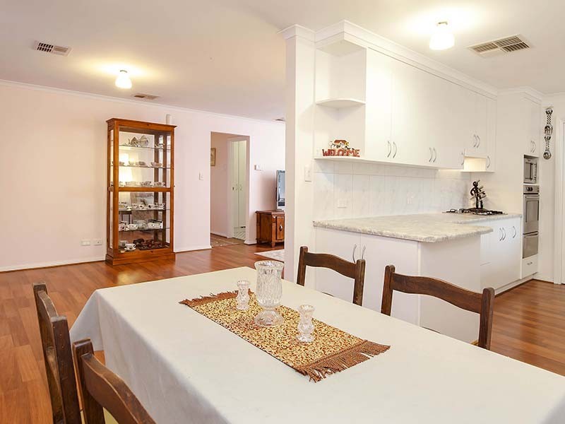 13 Claridge Court, Huntfield Heights SA 5163