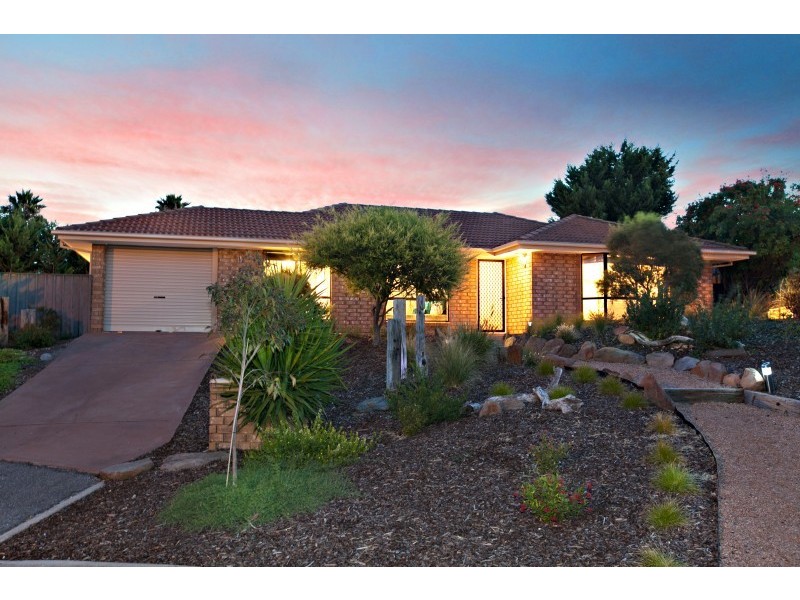8 Ashford Court, Moana SA 5169