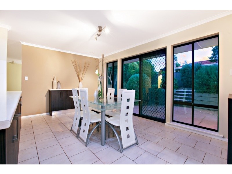 8 Ashford Court, Moana SA 5169