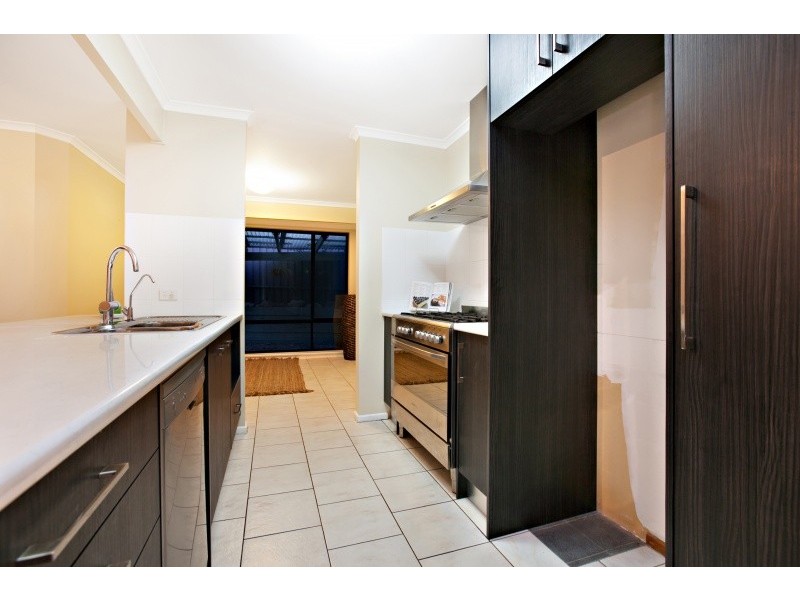 8 Ashford Court, Moana SA 5169