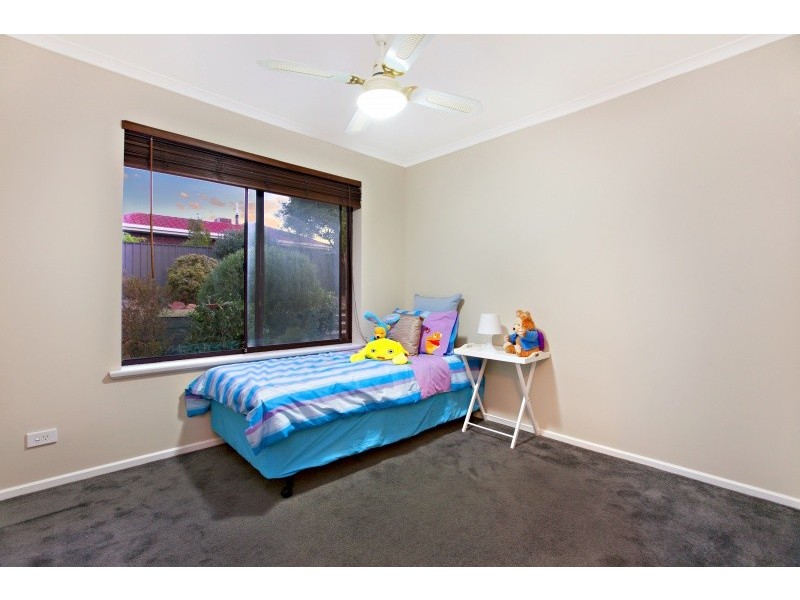 8 Ashford Court, Moana SA 5169