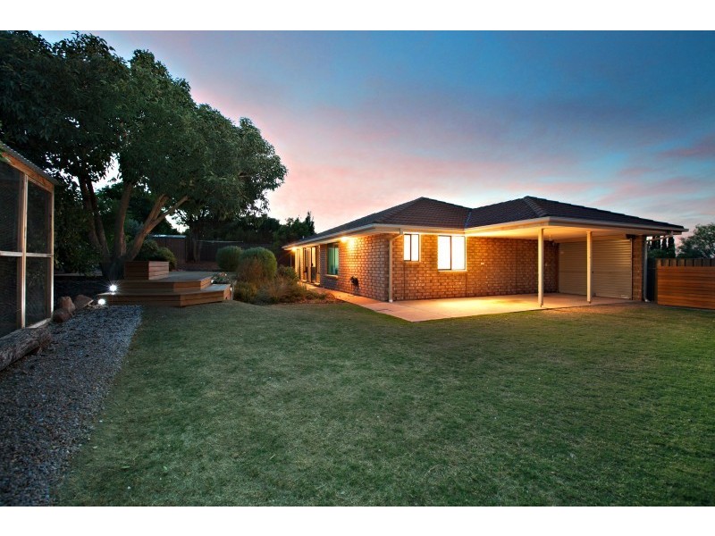 8 Ashford Court, Moana SA 5169
