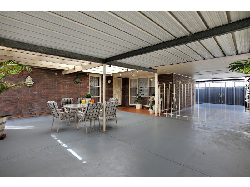 22 Waitara Court, Morphett Vale SA 5162