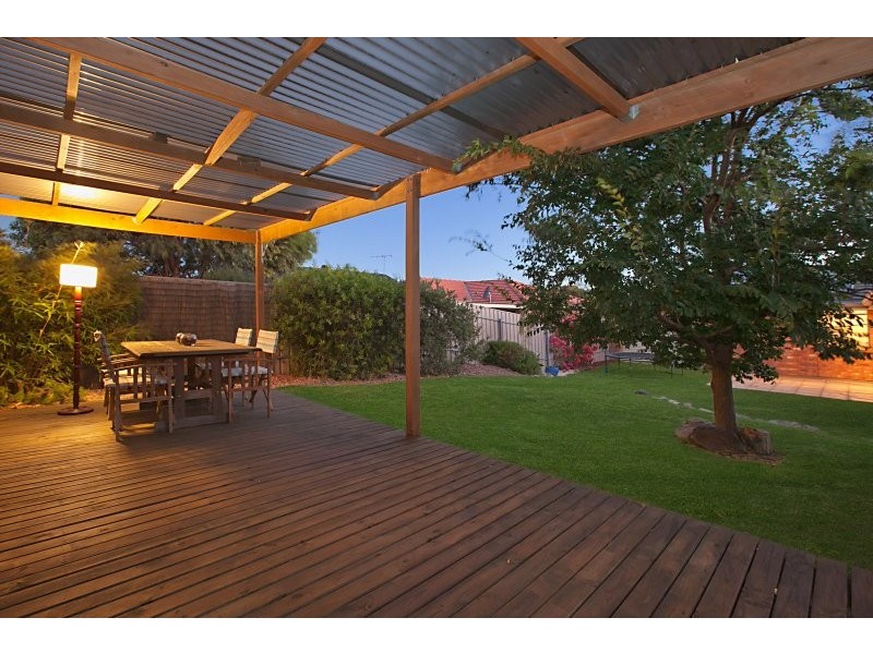 24 Alana Walk, Woodcroft SA 5162