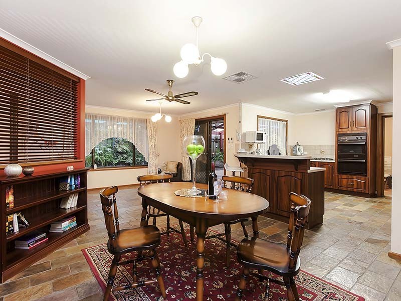 27 Begonia Street, Morphett Vale SA 5162