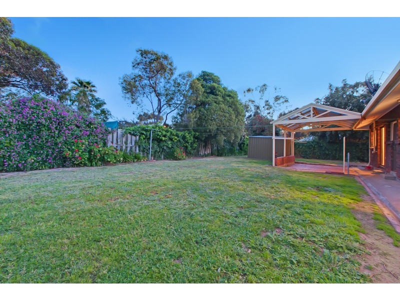 4 York Drive, Flagstaff Hill SA 5159