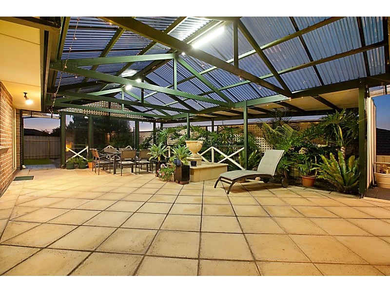 65 Tobin Crescent, Woodcroft SA 5162