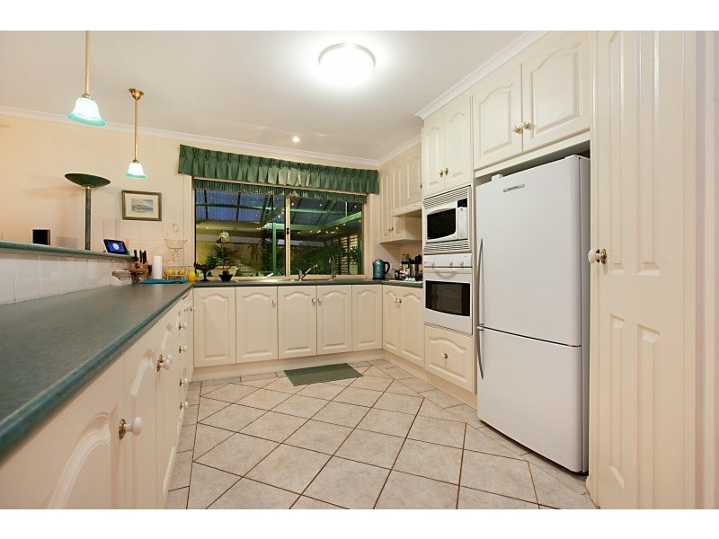 65 Tobin Crescent, Woodcroft SA 5162