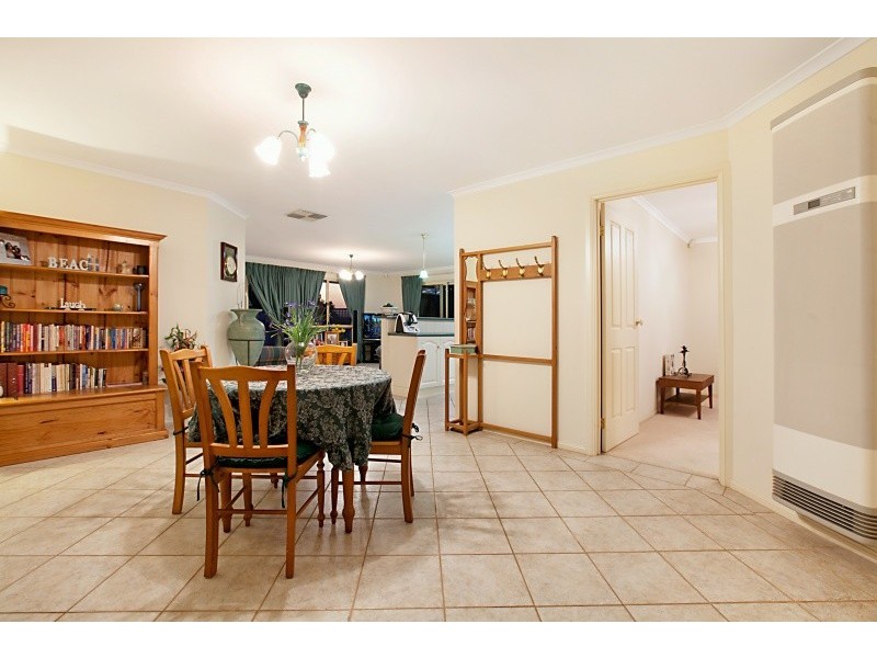 65 Tobin Crescent, Woodcroft SA 5162