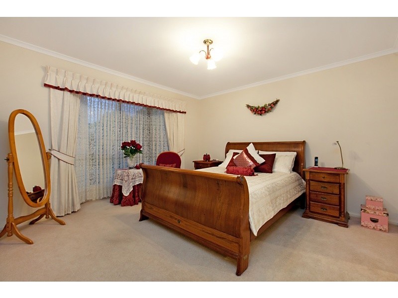 65 Tobin Crescent, Woodcroft SA 5162