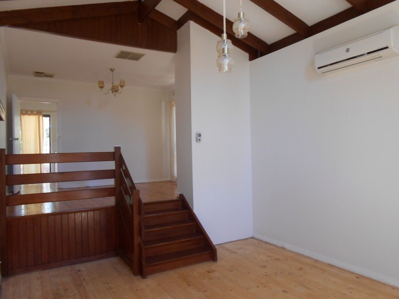 4 York Drive, Flagstaff Hill SA 5159