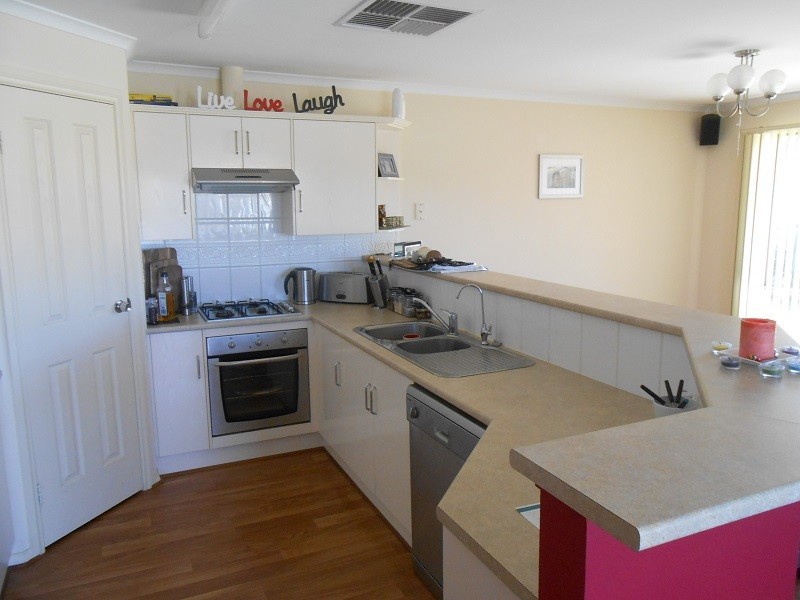 12 Chamberlain Drive, Christie Downs SA 5164