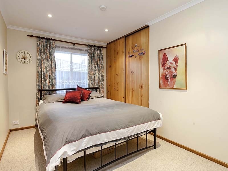 10 Allman Avenue, Woodcroft SA 5162