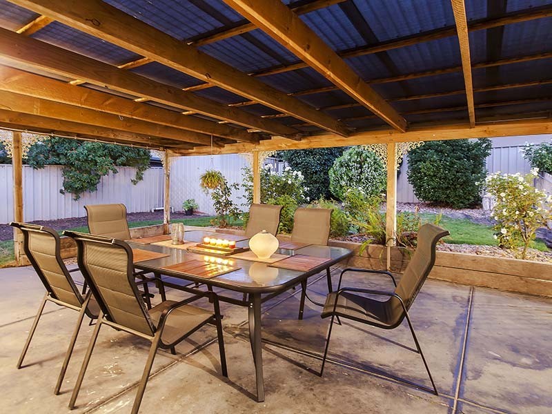 10 Allman Avenue, Woodcroft SA 5162