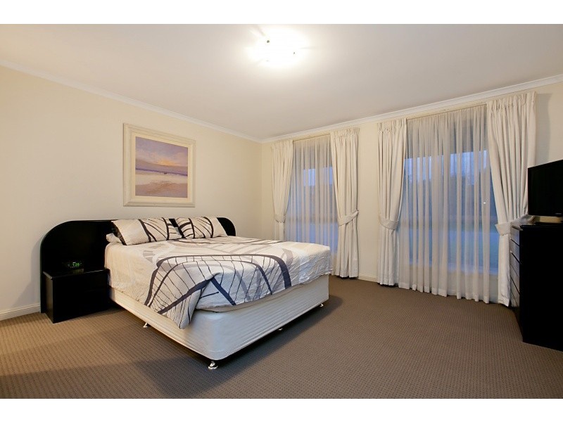 15 Georgia Avenue, Grange SA 5022