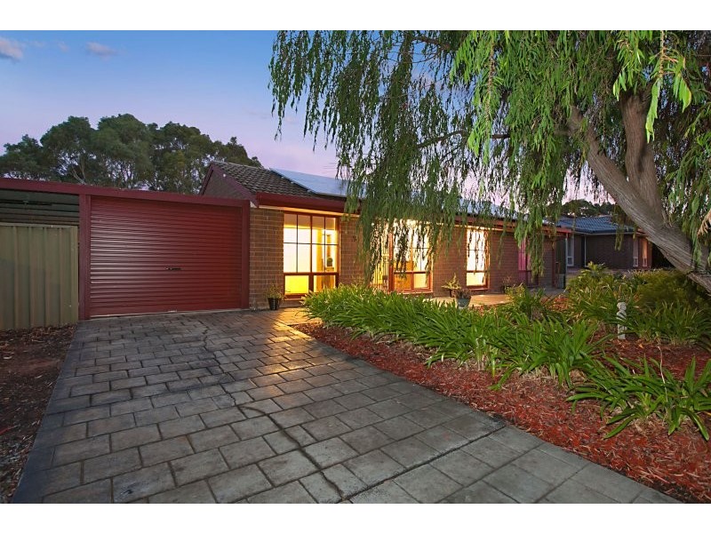 8 Manor Court, Morphett Vale SA 5162