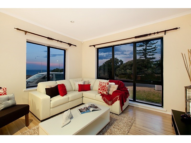3,58 Esplanade, Christies Beach SA 5165