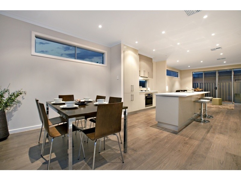 4, 12 Nedland Crescent, Port Noarlunga South SA 5167