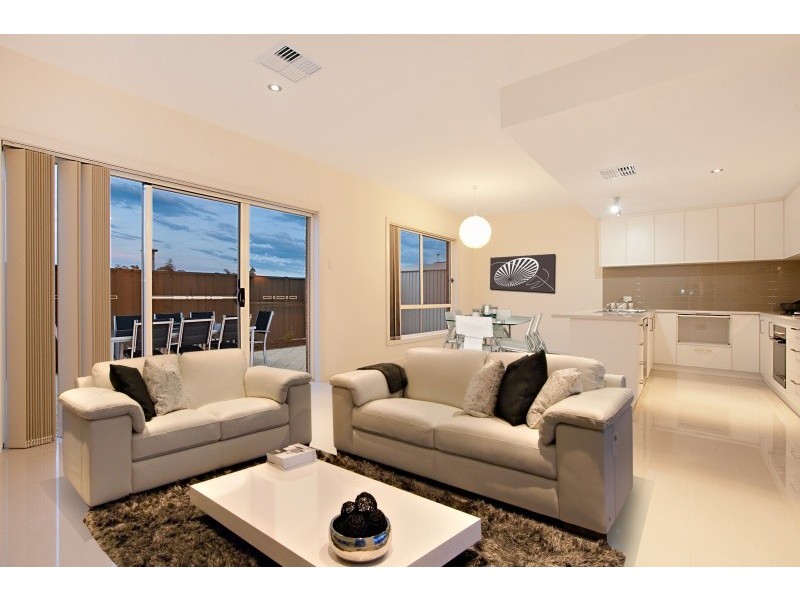19/2 Saltash Avenue, Christies Beach SA 5165