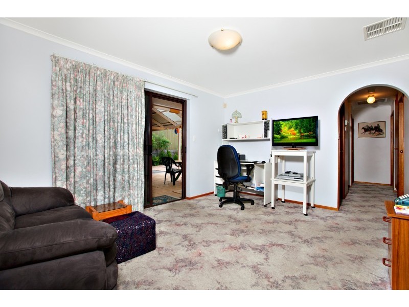 15 Genoa Court, Hallett Cove SA 5158