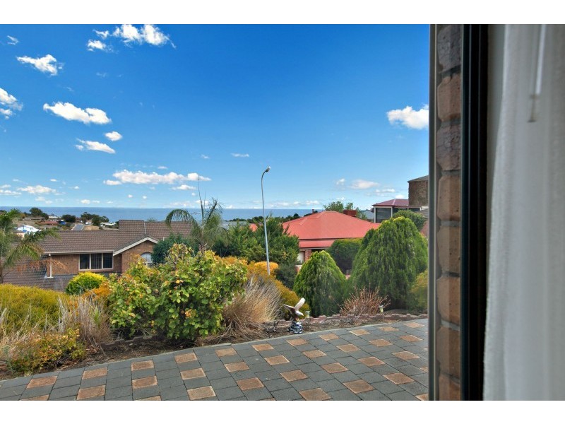 15 Genoa Court, Hallett Cove SA 5158