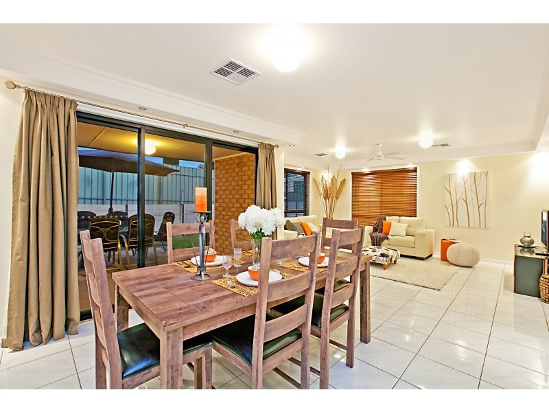 17 Mierisch Court, Morphett Vale SA 5162