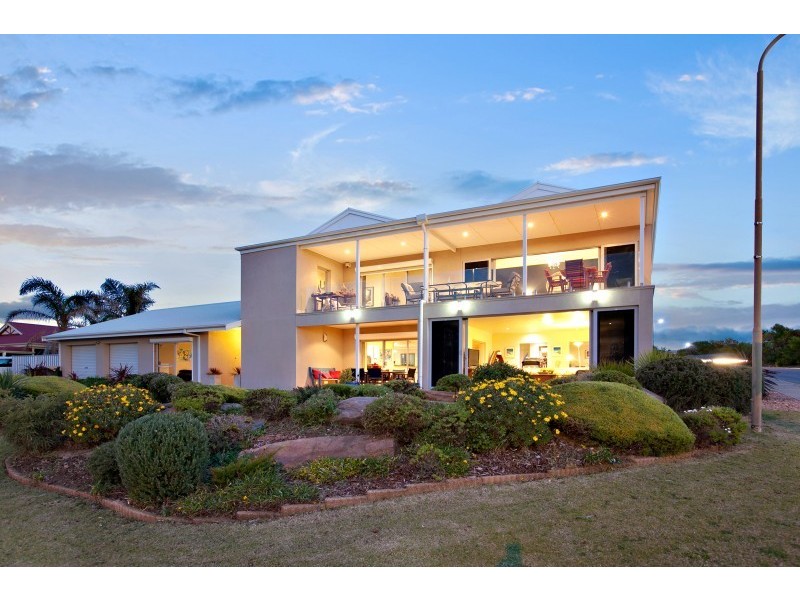 1 Maidencombe Drive, Moana SA 5169