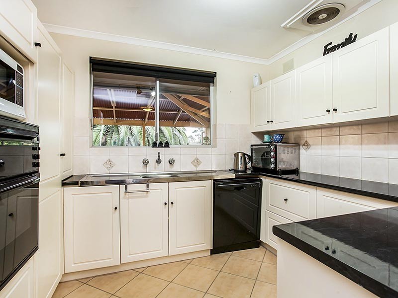 11 Oliver Street, Reynella SA 5161