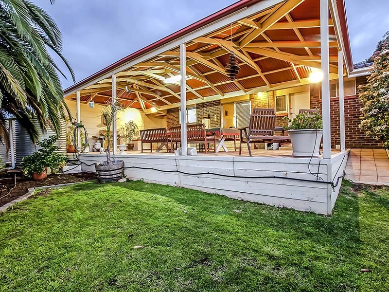 11 Oliver Street, Reynella SA 5161