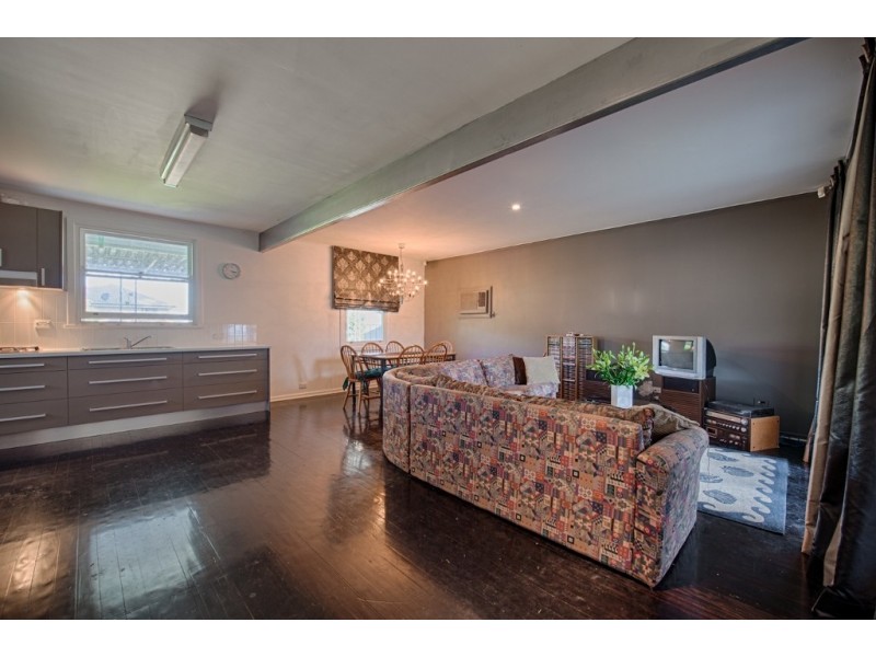 15 William Road, Christies Beach SA 5165