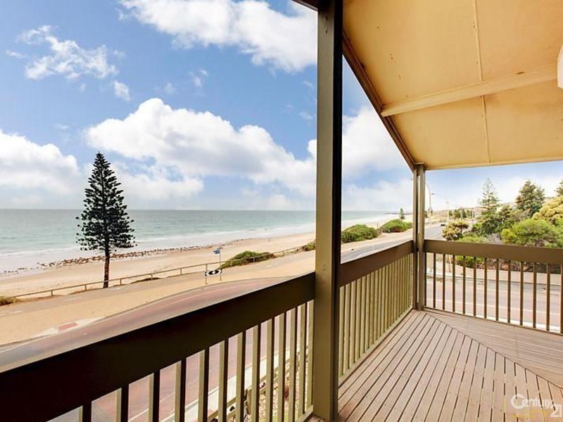 12 Esplanade, Christies Beach SA 5165