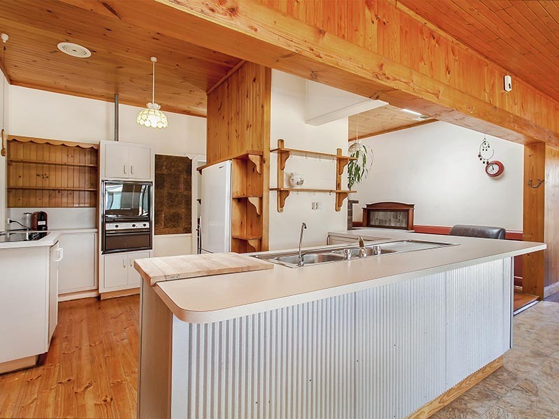 6 Griffiths Drive, Moana SA 5169