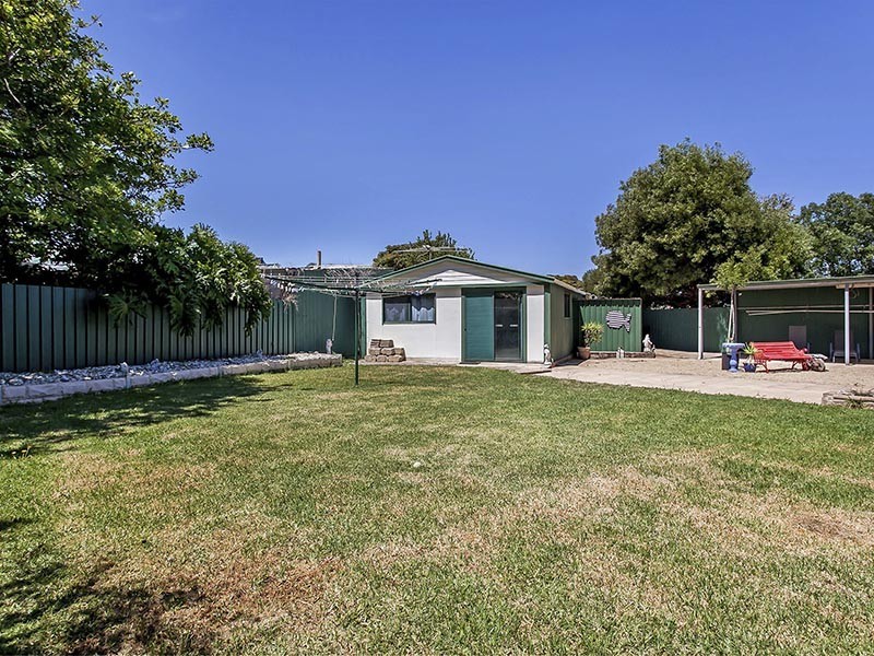 6 Griffiths Drive, Moana SA 5169