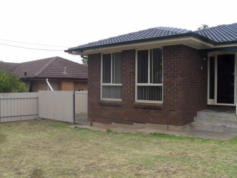 2 Germaine Street, Morphett Vale SA 5162