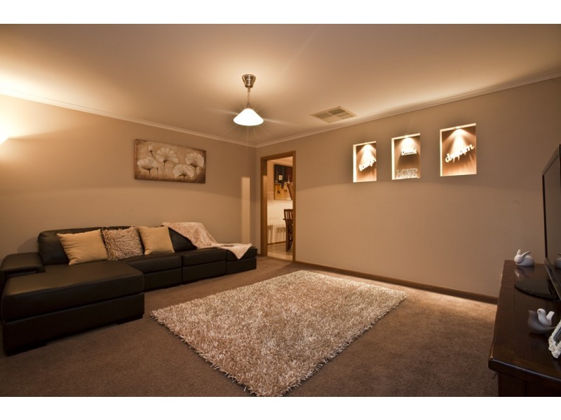 22 Pegasus Drive, Woodcroft SA 5162