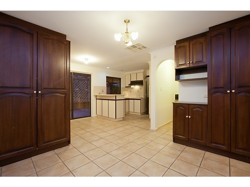 21 Featherstone Drive, Huntfield Heights SA 5163