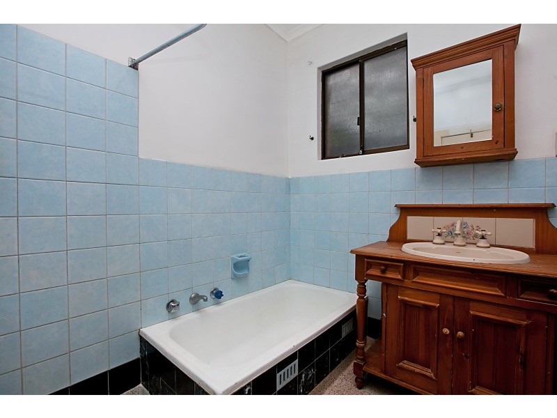 18 De-caux Avenue, Port Willunga SA 5173