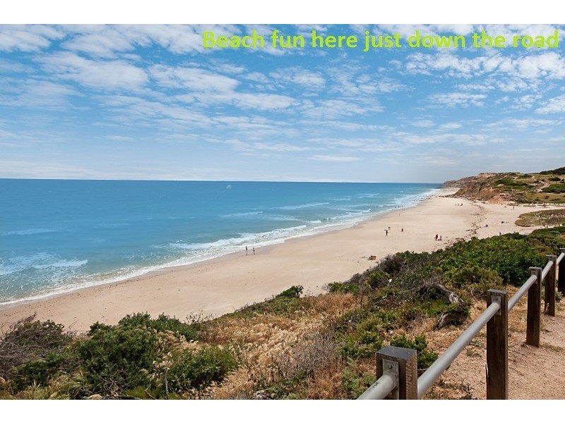 18 De-caux Avenue, Port Willunga SA 5173